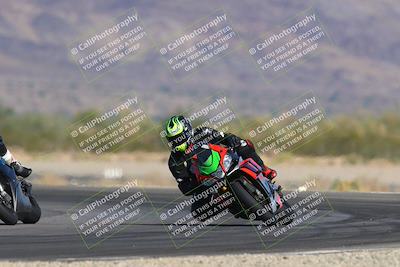 media/Nov-12-2023-SoCal Trackdays (Sun) [[5d1fba4e7d]]/Turn 14 (1035am)/